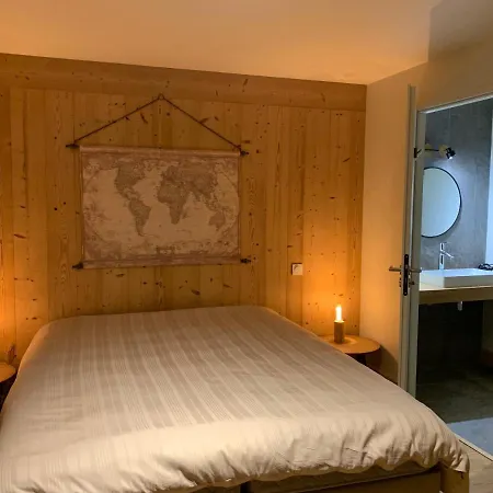 Mitoyen Le Rusticana Chalet