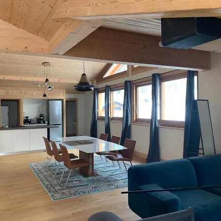 Mitoyen Le Rusticana Chalet *
