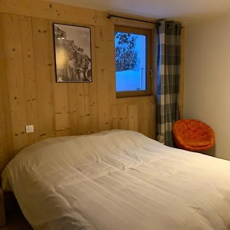 Mitoyen Le Rusticana Chamonix